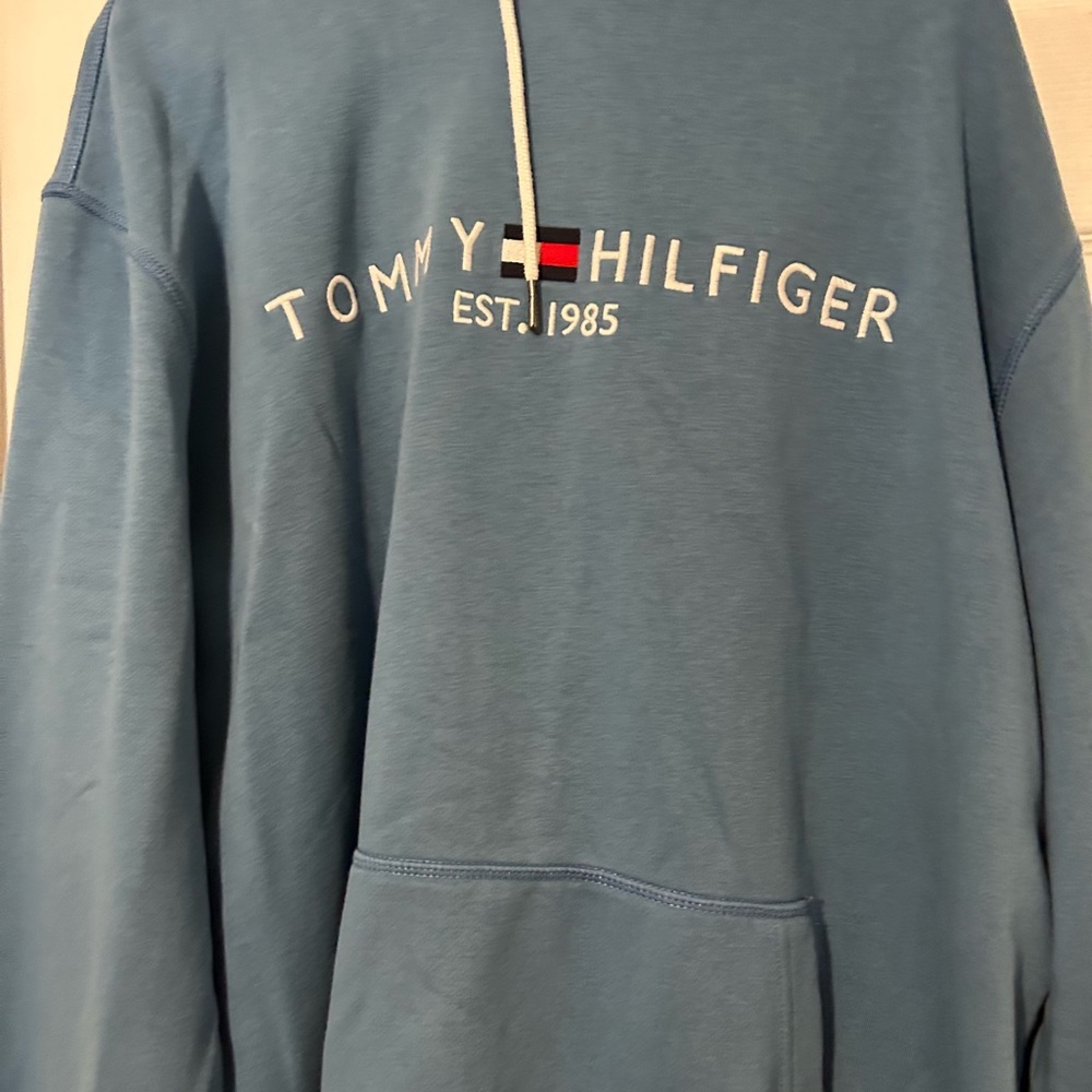 Tommy Hilfiger Blue Logo Sweatshirt